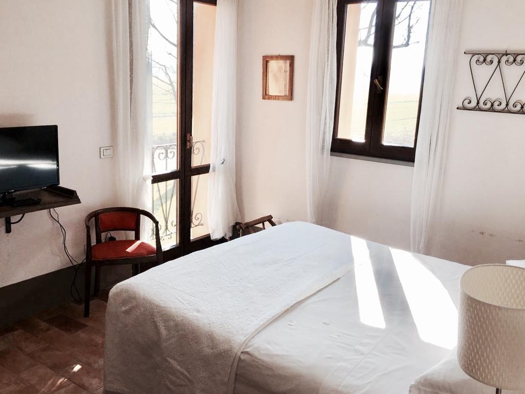 Fondo Giardinetto Hotel San Cesario Sul Panaro Bagian luar foto